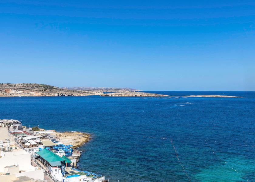  St. Paul's Bay swimming pool