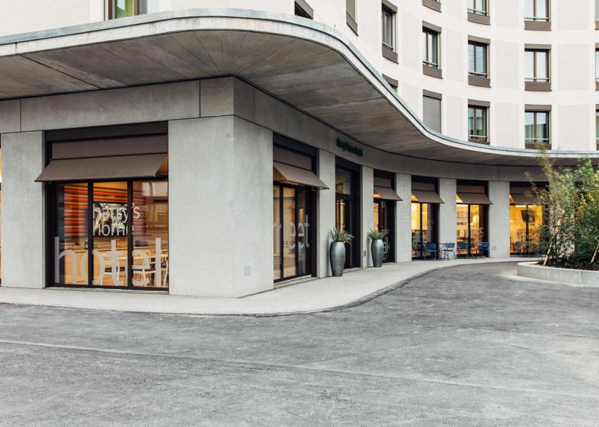 Canton of Zürich Wallisellen Exterior view