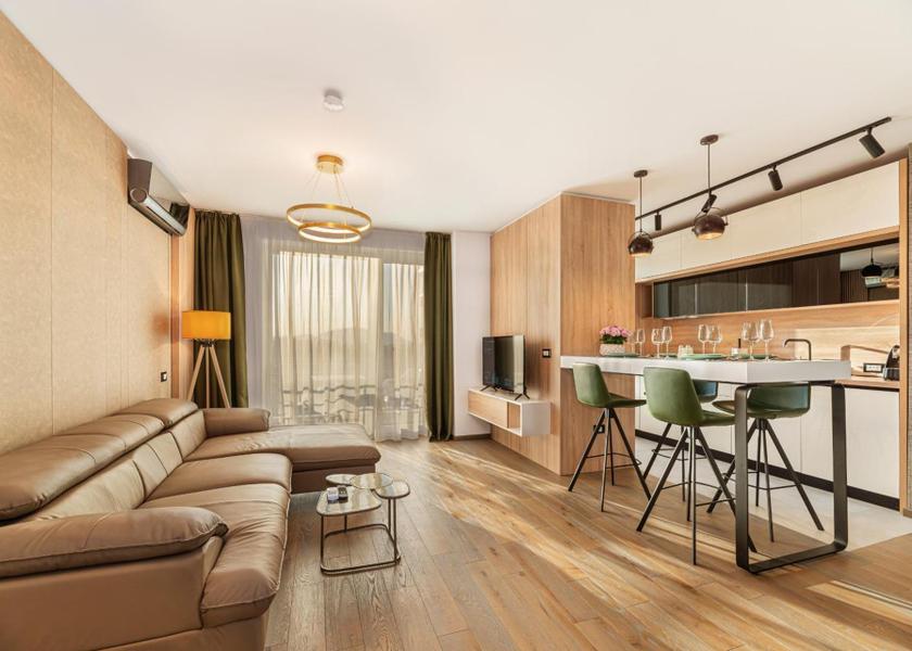 Brașov County Brasov Executive Apartment with Balcony