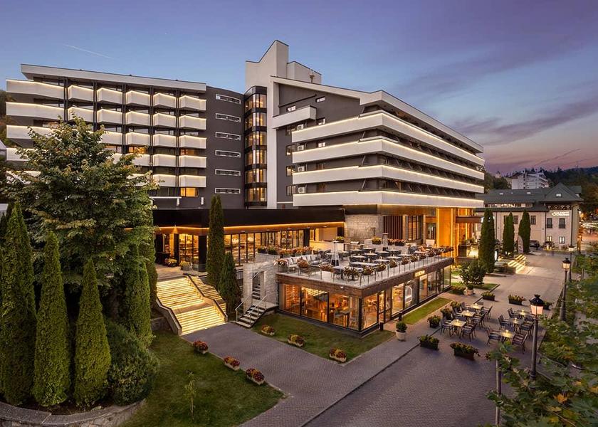  Sinaia Hotel Exterior