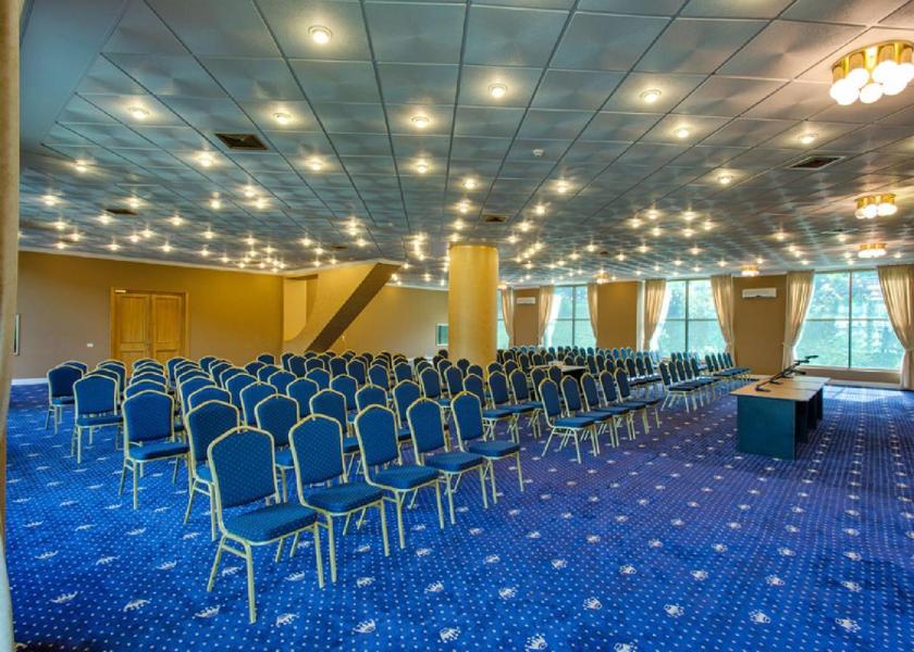  Sinaia business center