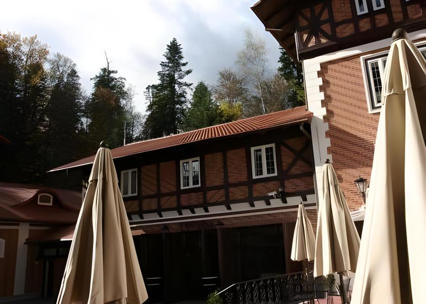  Sinaia exterior view