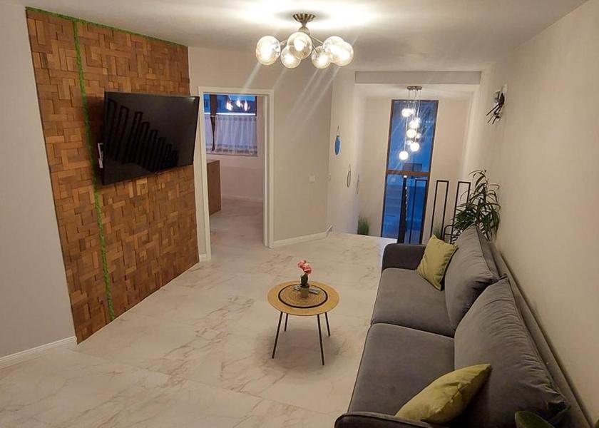 Maramureş Recea Two-Bedroom Apartment with Balcony