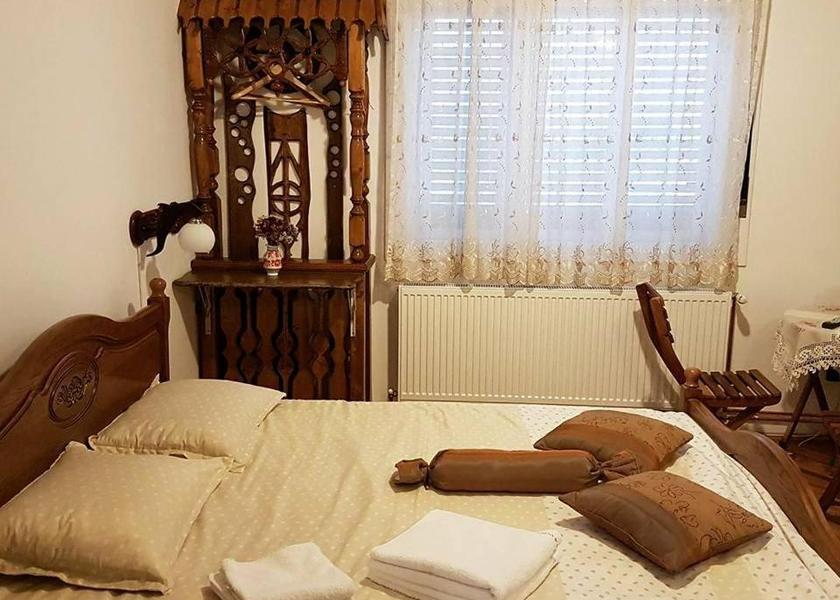 Maramureş Recea Double Room with Private Bathroom