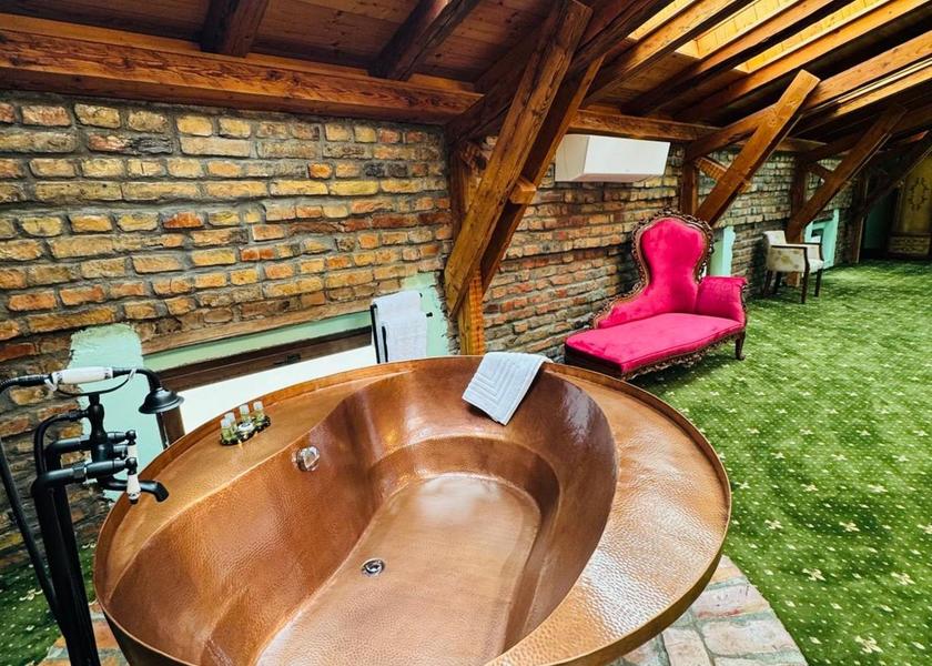  Constanta facilities