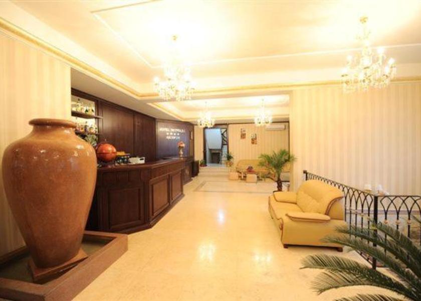  Constanta shared lounge/tv area