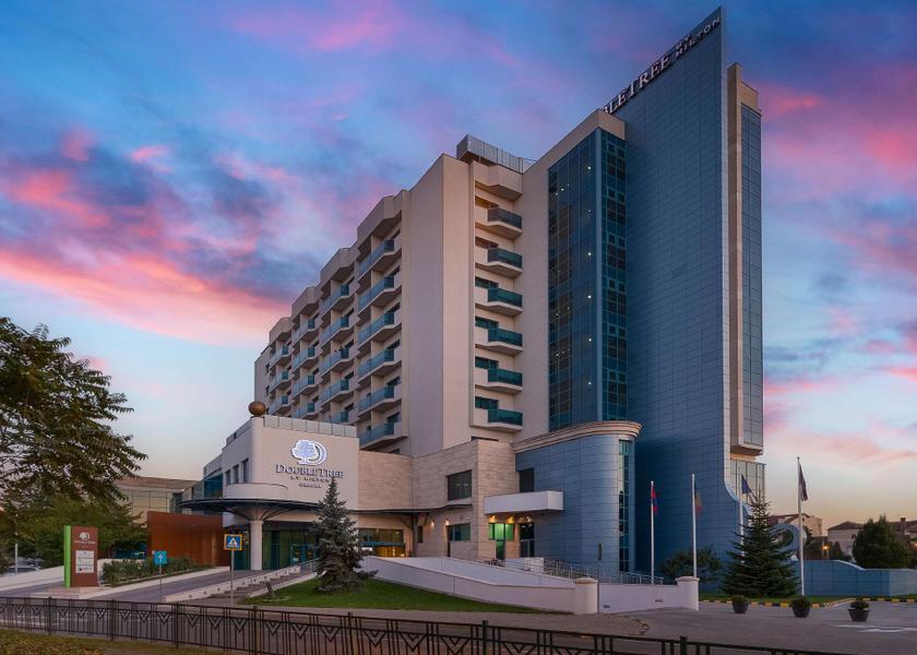  Oradea exterior view