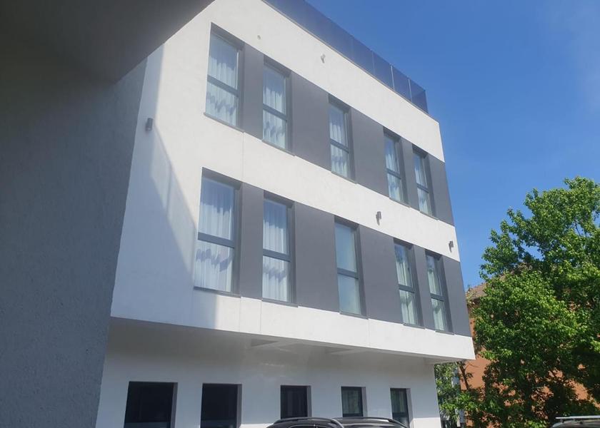  Oradea exterior view