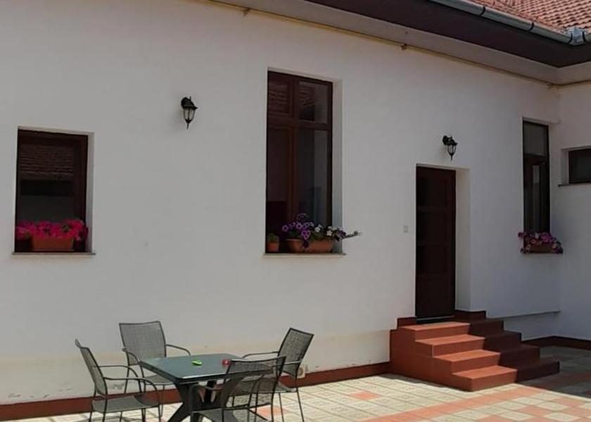  Oradea exterior view