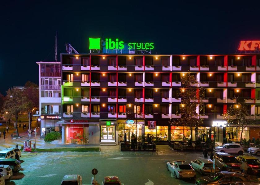  Pitesti exterior view