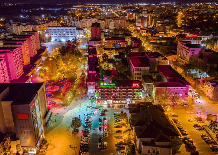  Pitesti exterior view