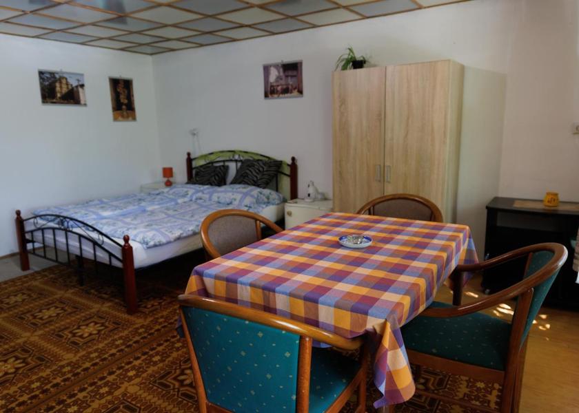 Žilina Jakubovany Economy Quadruple Room