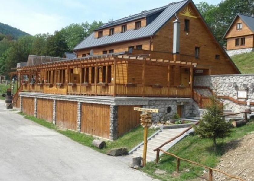  Trencin exterior view