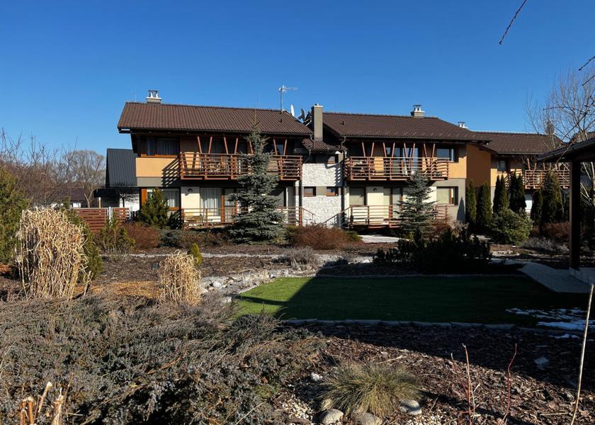  Velka Lomnica exterior view