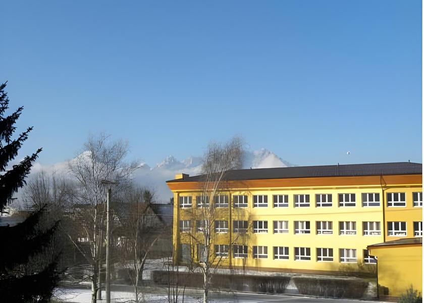  Velka Lomnica exterior view