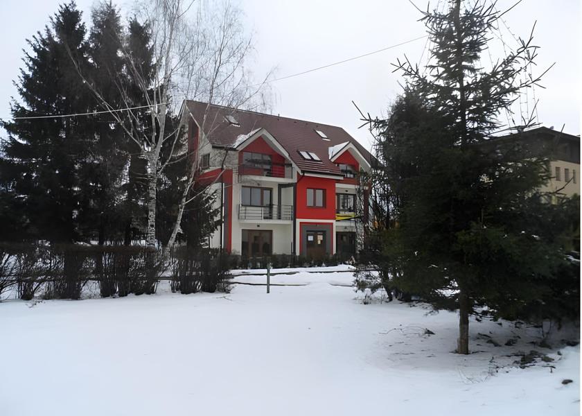  Velka Lomnica exterior view