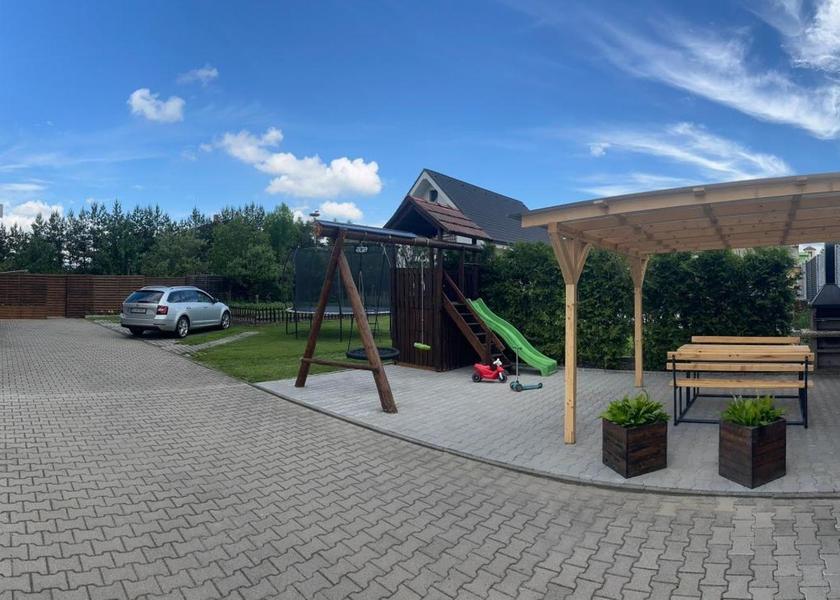  Velka Lomnica exterior view