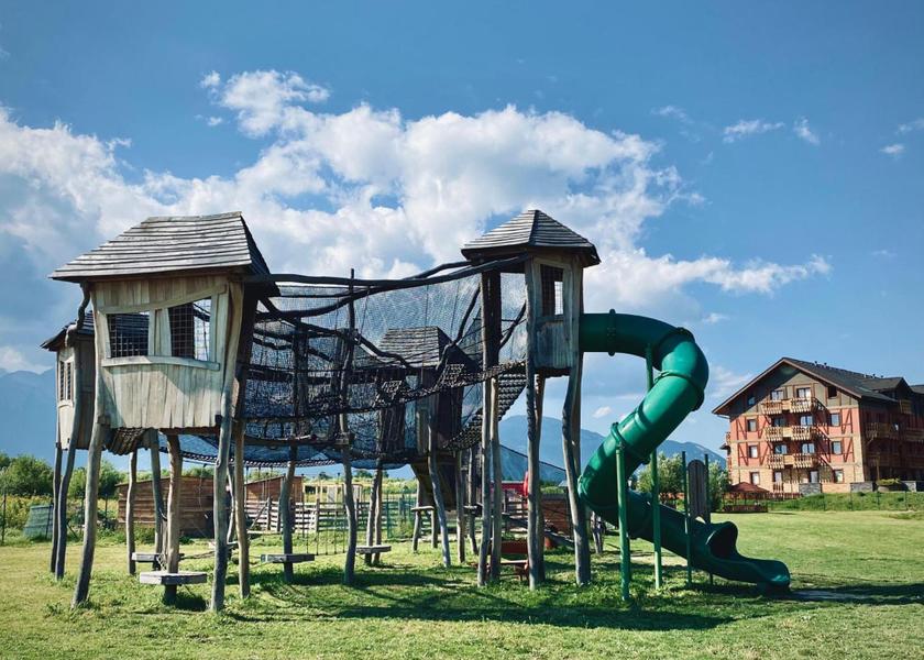  Velka Lomnica playground