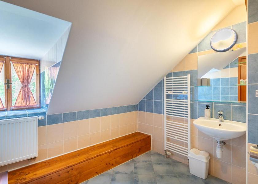  Banska Stiavnica Double Room with two Extra Beds