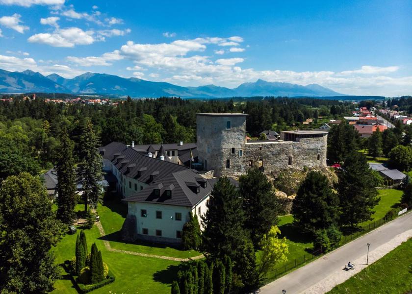  Liptovsky Hradok exterior view