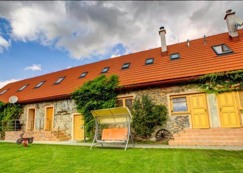  Liptovsky Hradok exterior view