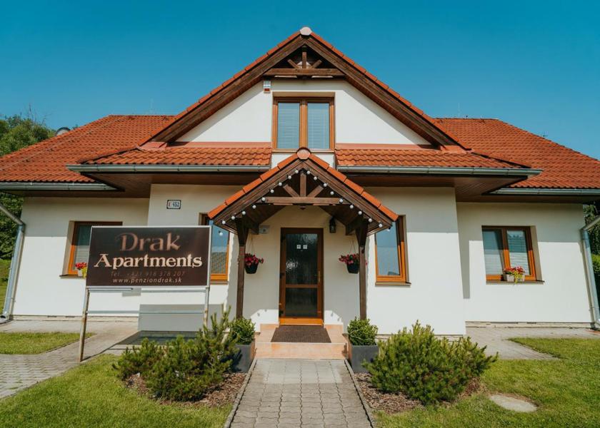  Liptovsky Mikulas Hotel Exterior