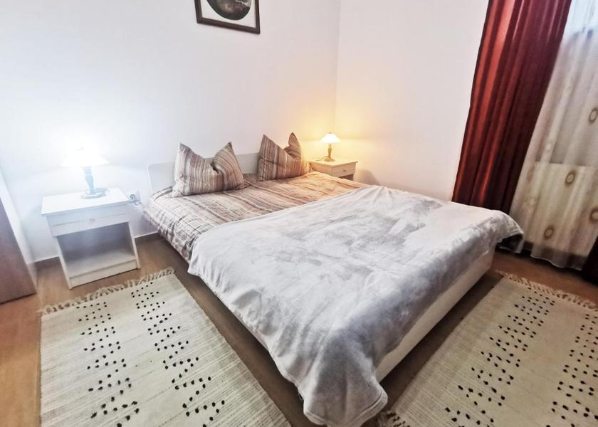  Medias Large Double Room