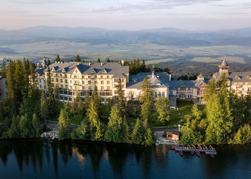  Strbske Pleso exterior view