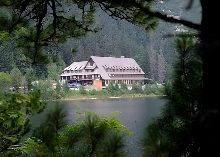  Strbske Pleso exterior view