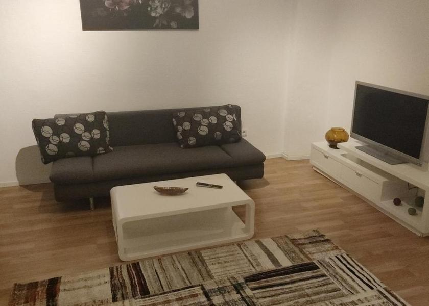 Hessen Wiesbaden shared lounge/tv area