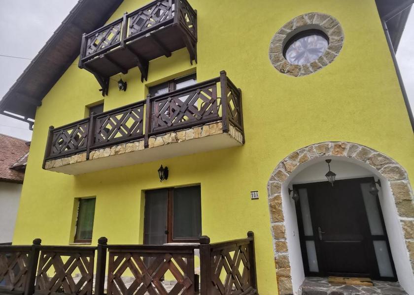  Bran balcony/terrace