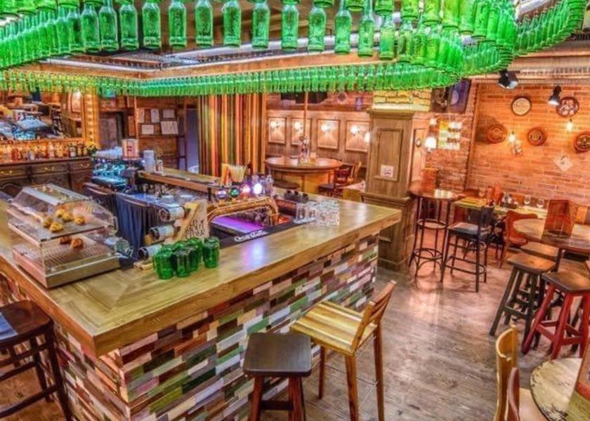  Drobeta-Turnu Severin bar/lounge