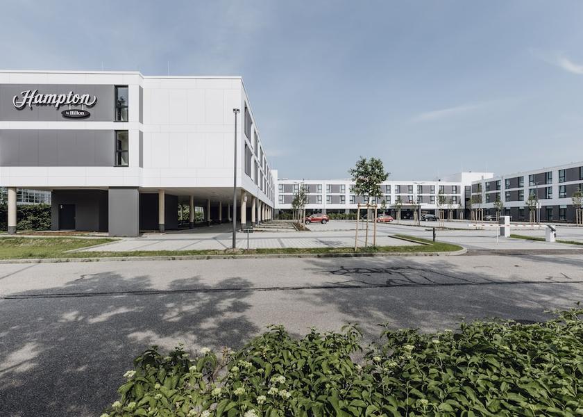 Bavaria Hallbergmoos Exterior