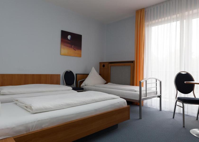 Rhineland-Palatinate Ludwigshafen Standard Triple Room