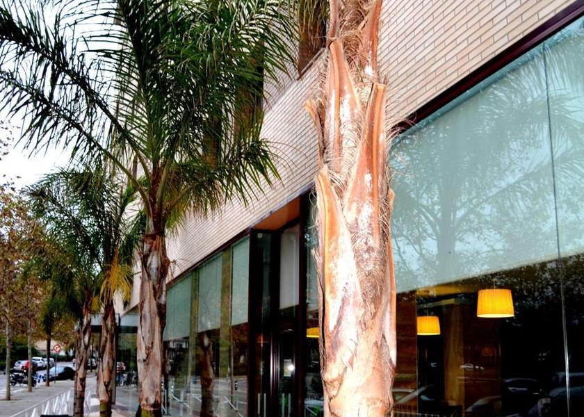 Catalonia Reus entrance