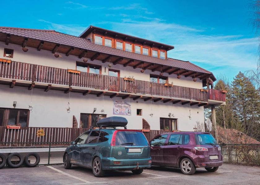  Predeal exterior view