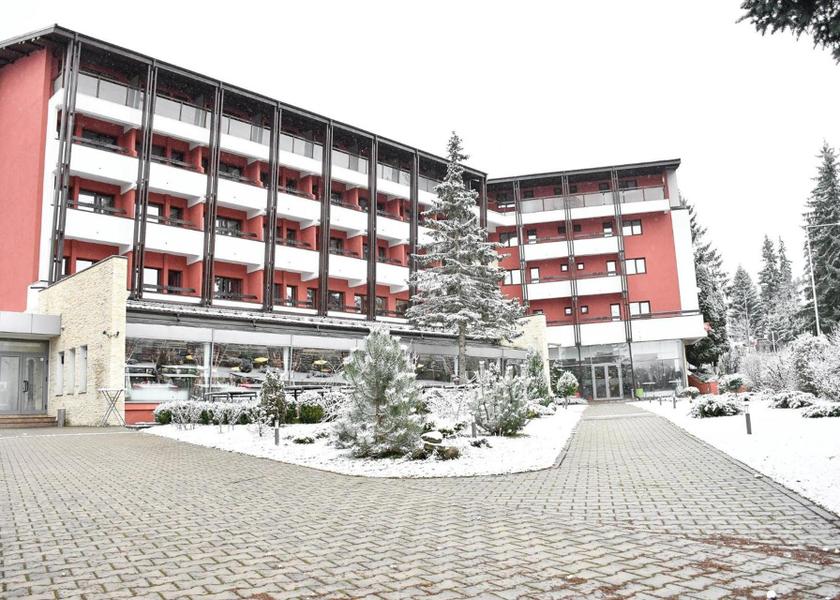  Predeal exterior view