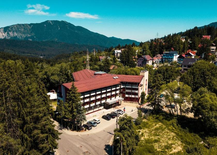  Predeal exterior view