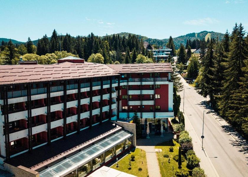  Predeal exterior view