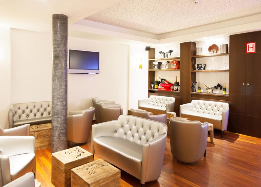 Walloon Region La Louvière shared lounge/tv area