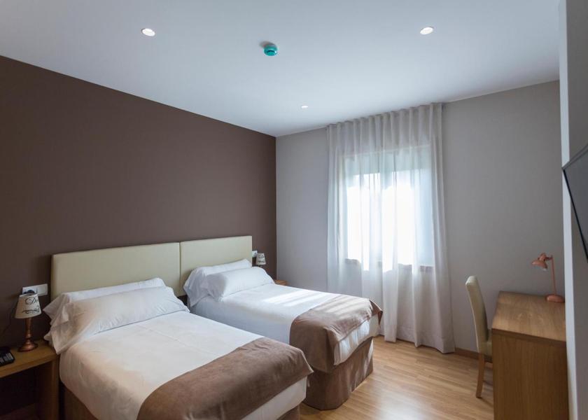 Galicia Naron Triple Room
