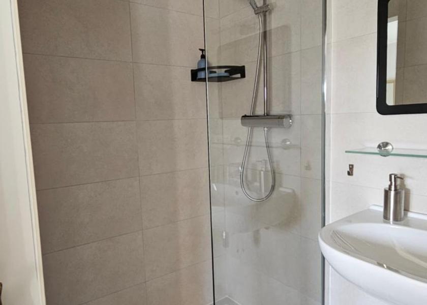 Flemish Region Peer Double Room with Private Bathroom