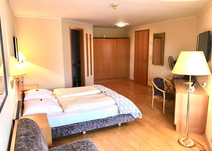 Walloon Region Raeren Comfort Quadruple Room