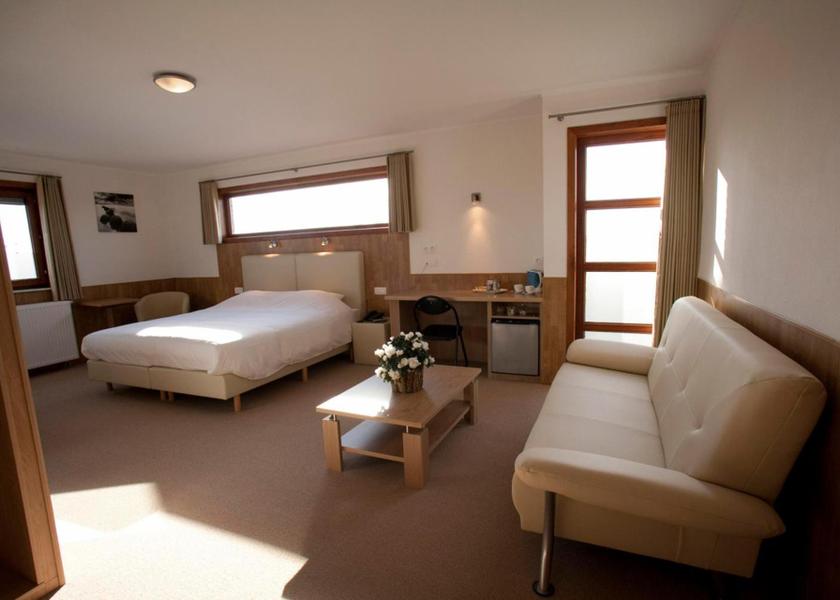 Flemish Region Roeselare Suite