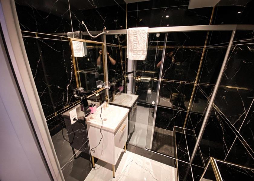 Rhineland-Palatinate Adenau Quadruple Room with Private Bathroom