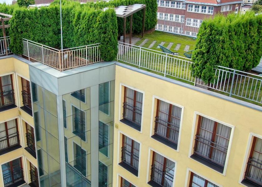  Sofia balcony/terrace