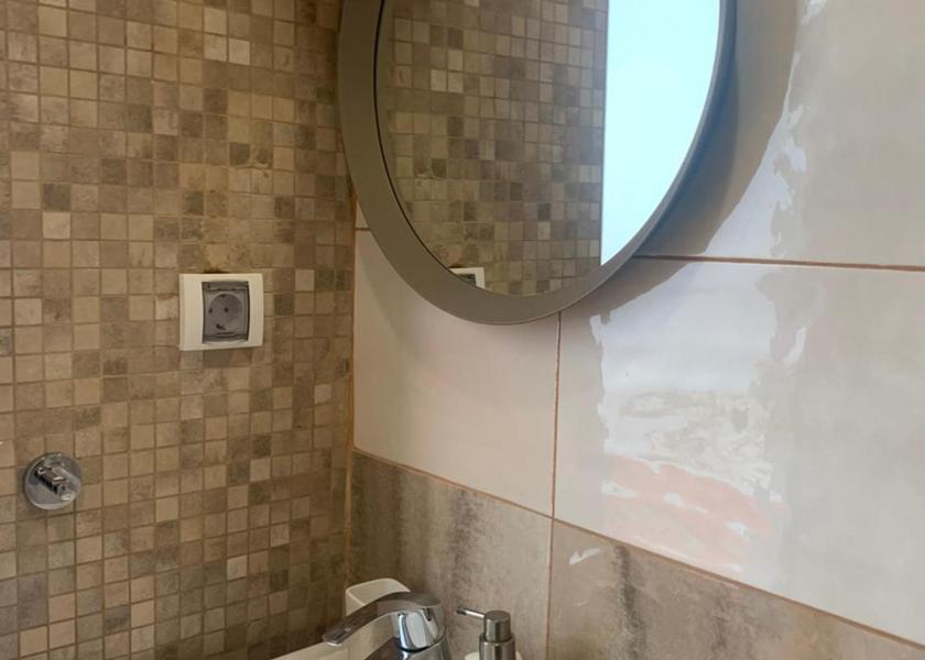  Sofia Triple Room with Private Bathroom