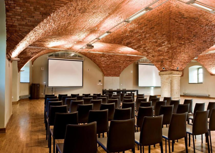 Lower Silesian Voivodeship Jelenia Gora meeting room / ballrooms