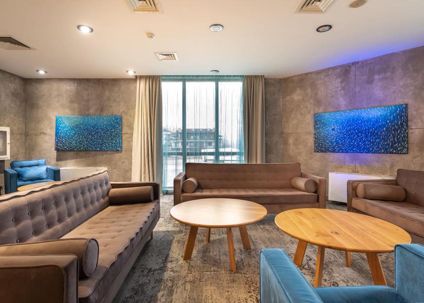  Bansko shared lounge/tv area