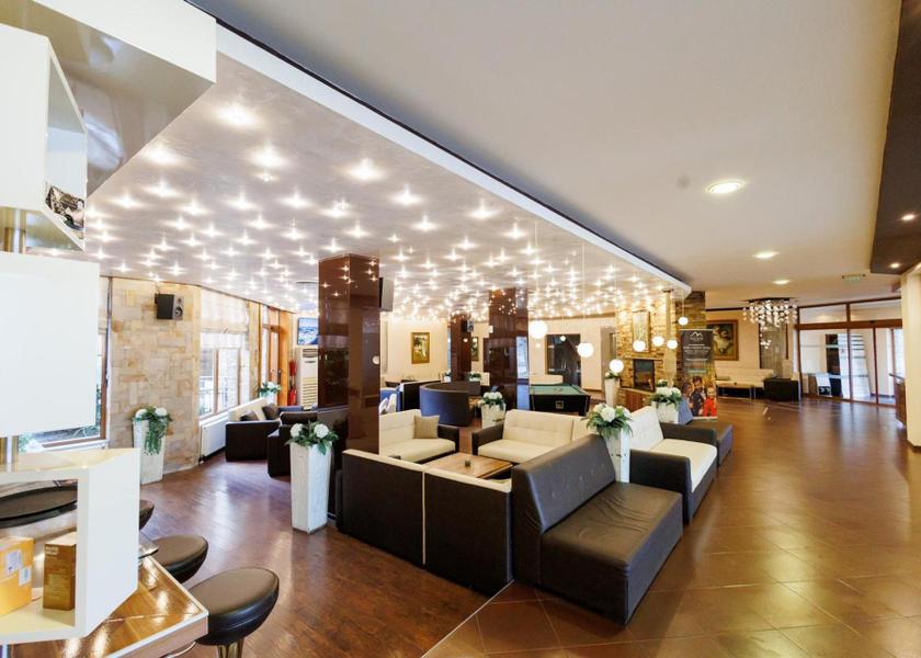  Bansko shared lounge/tv area